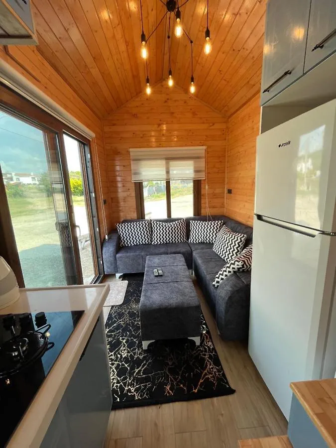 Tiny House Yazlik Ev Cesme Mavi Beyaz Beach Icinde