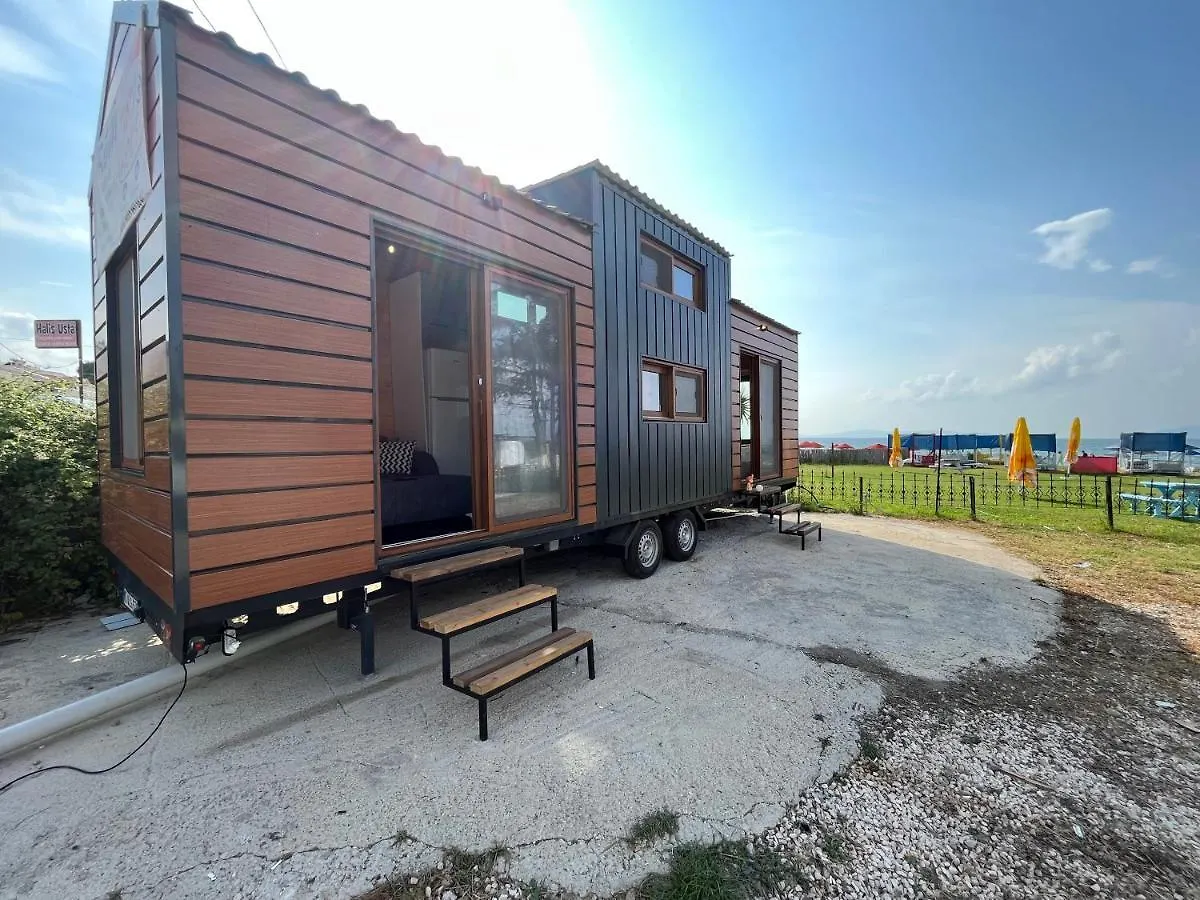 Tiny House Yazlik Ev Cesme Mavi Beyaz Beach Icinde Dom wakacyjny